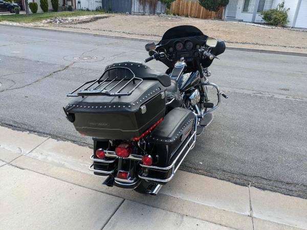 Harley-Davidson, dovoz USA — foto 4 z 9