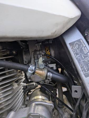 2008 Suzuki, dovoz USA — foto 8 z 12