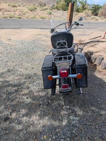 2004 Harley-Davidson, dovoz USA — foto 3 z 6
