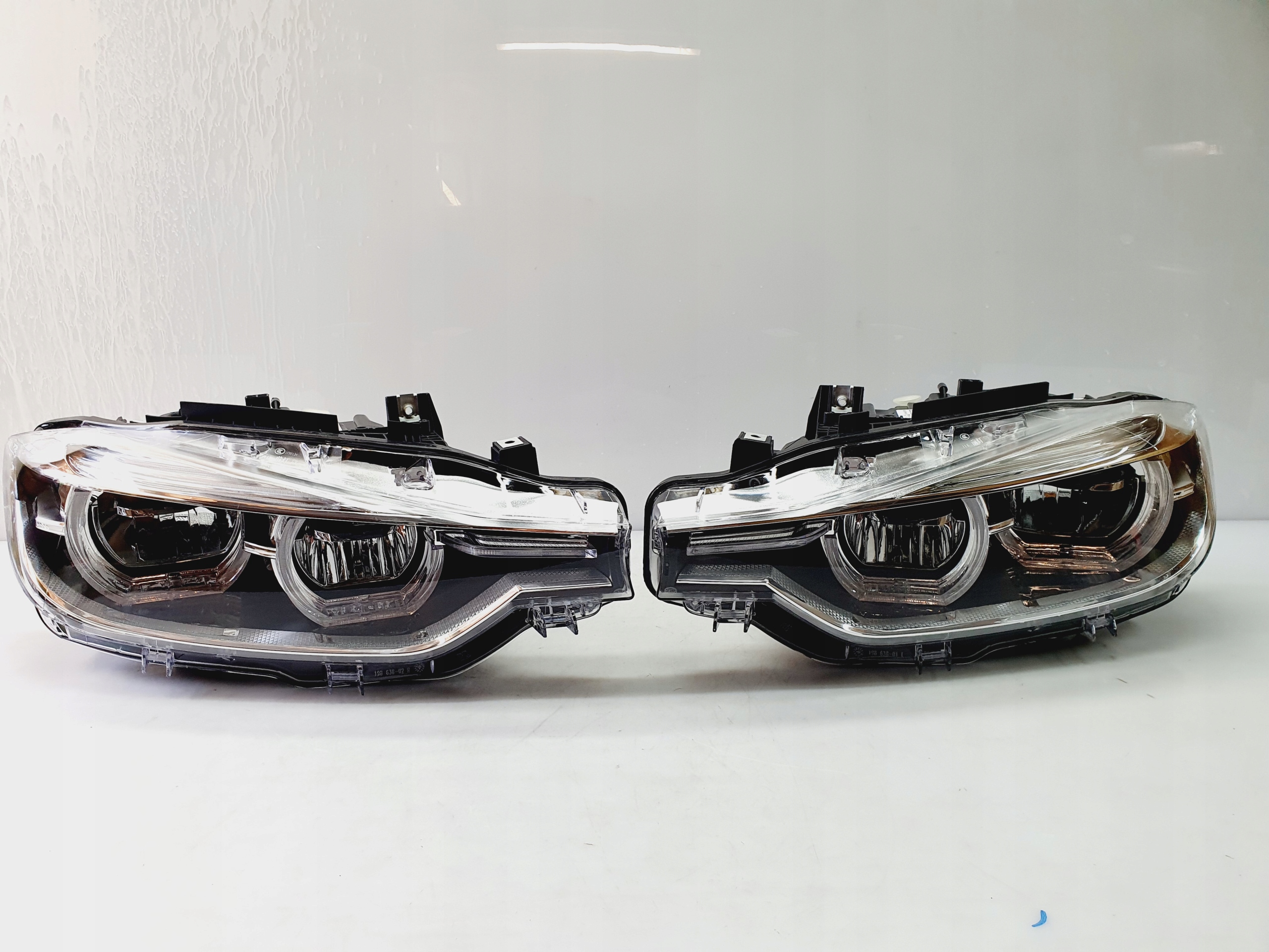 přední světlomet BMW OE LED elektrická komplet levý i pravý verze evropská, Skladem v EU — foto 2 z 15
