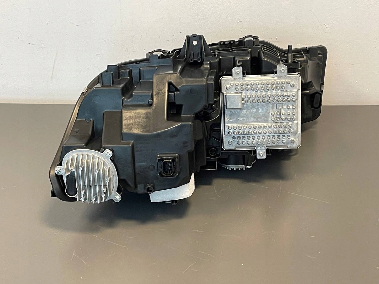 přední světlomet BMW OE LED elektrická regulacja levá/pravá, dovoz Skladem v EU — foto 13 z 15