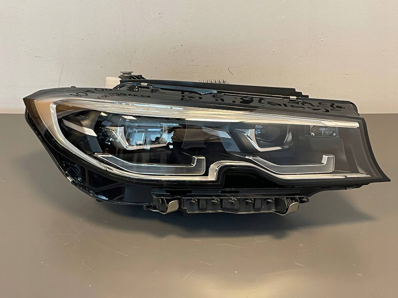 přední světlomet BMW OE LED elektrická regulacja levá/pravá, dovoz Skladem v EU — foto 9 z 15