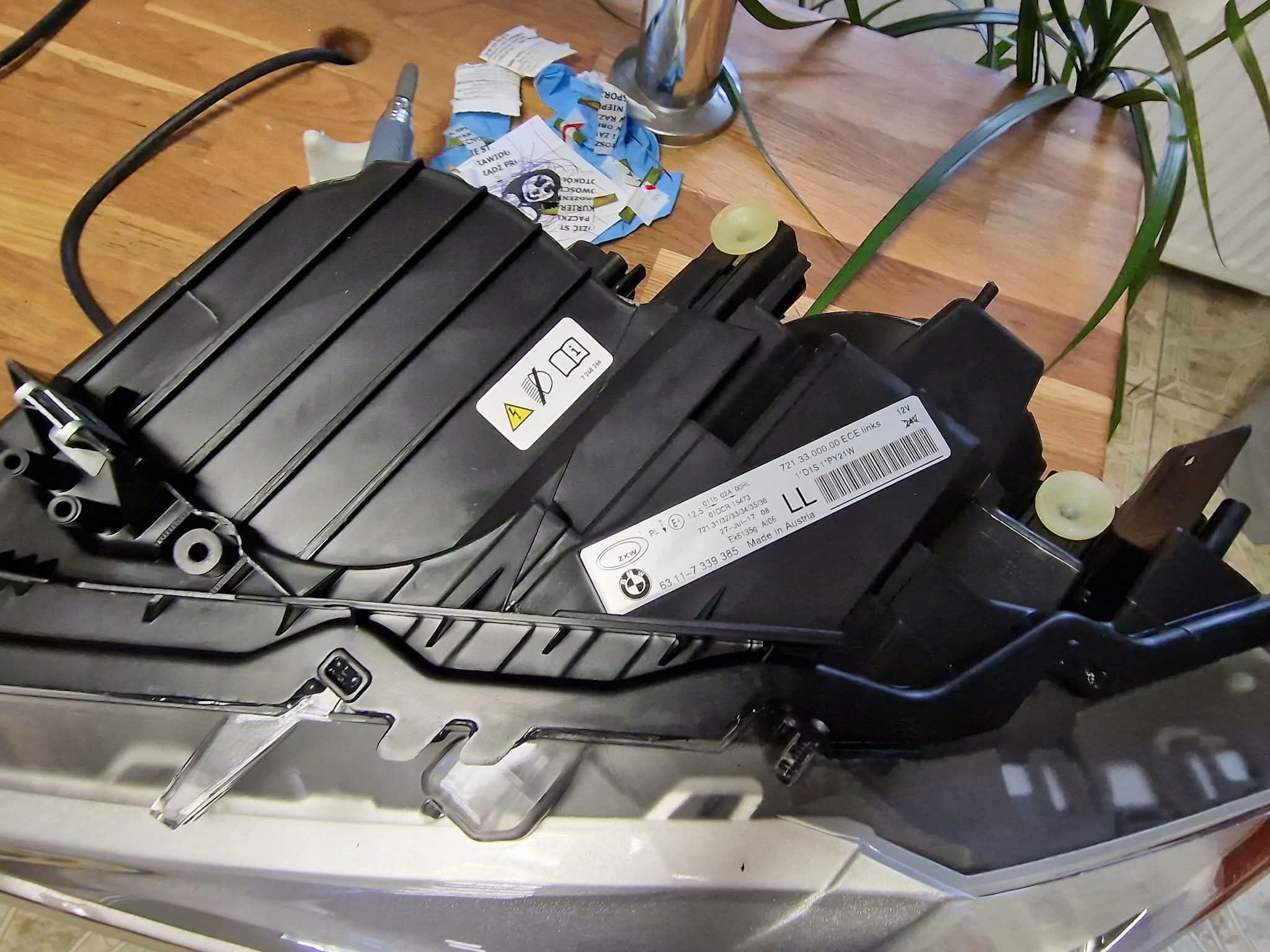 přední světlomet BMW OE bixenon komplet levý i pravý, Skladem v EU — foto 10 z 10