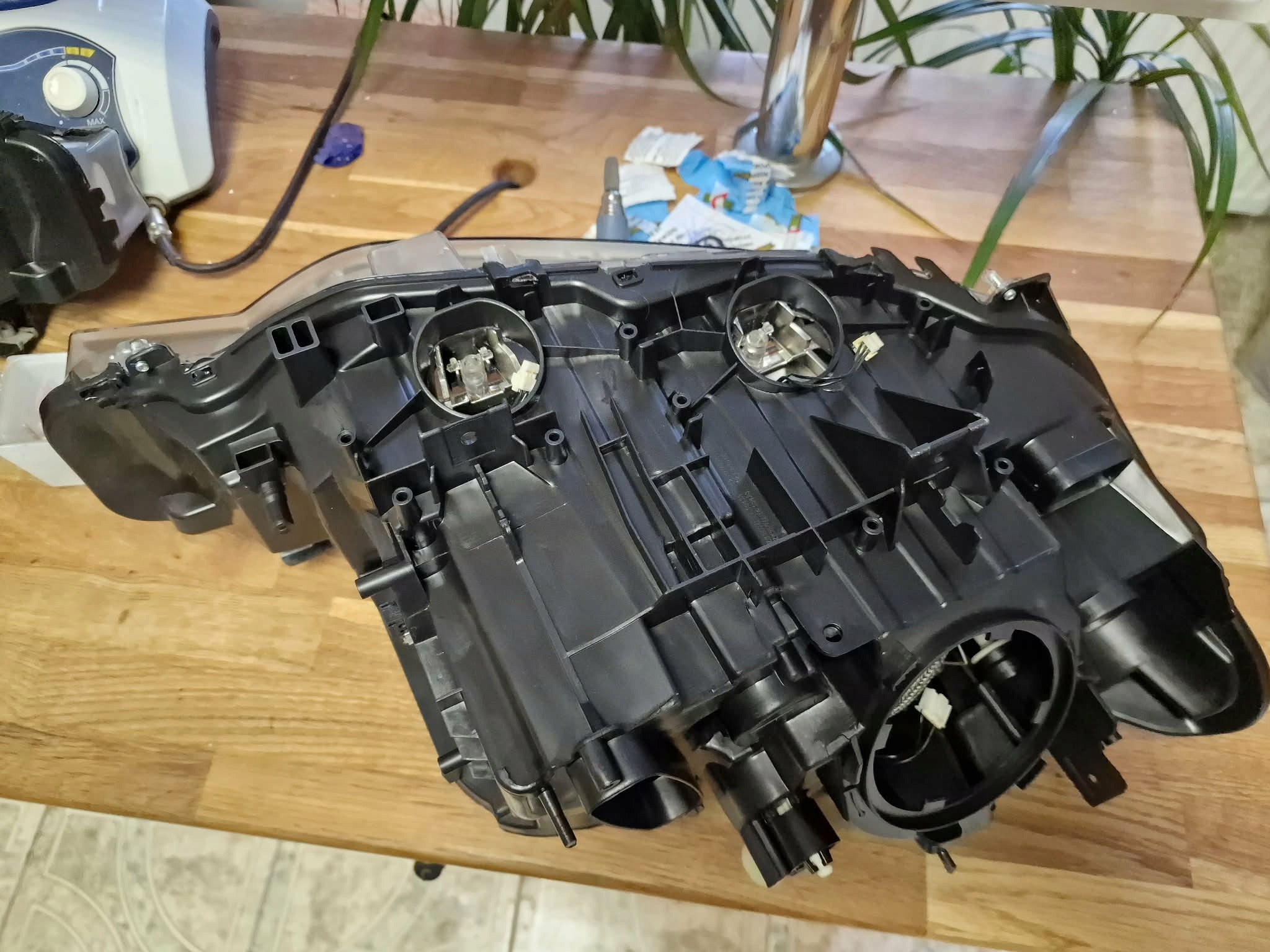 přední světlomet BMW OE bixenon komplet levý i pravý, Skladem v EU — foto 6 z 10