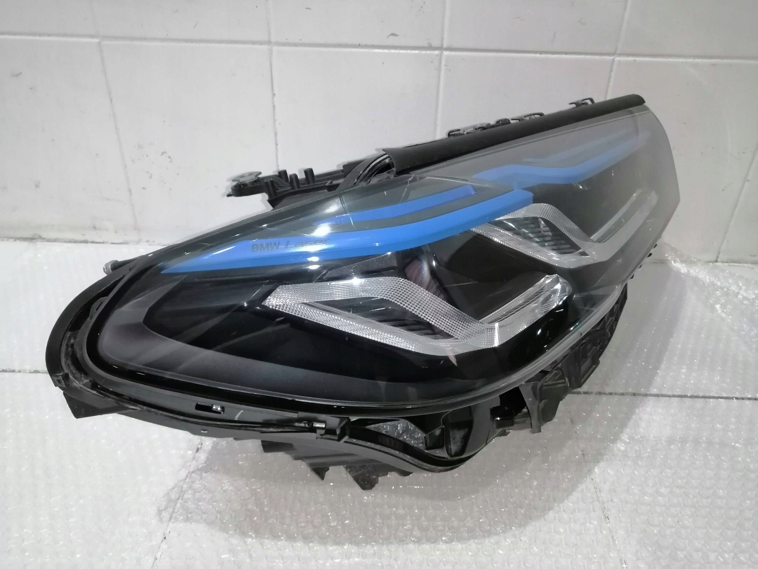 přední světlomet pravá BMW OE laserowa evropská, Skladem v EU — foto 5 z 10