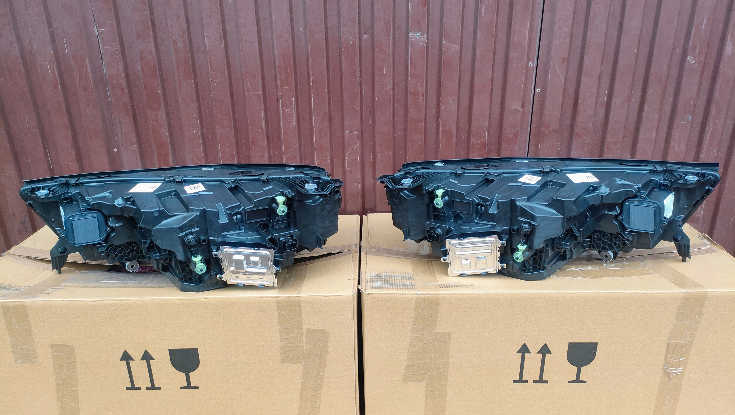 světlomety přední BMW OE LED elektrická regulace levé + pravé, Skladem v EU — foto 2 z 12