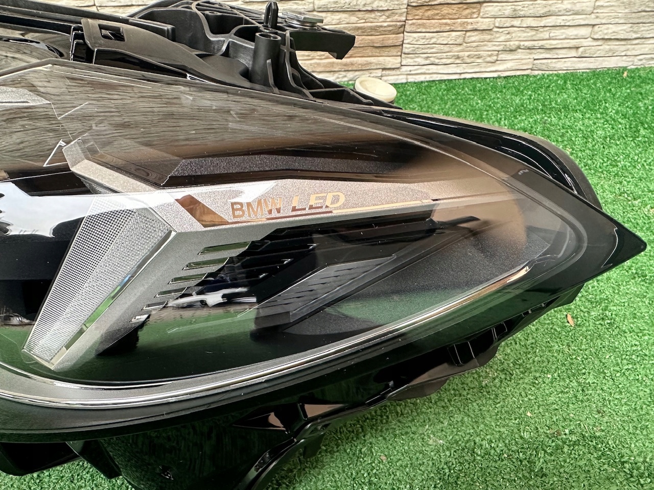přední světlomet LED BMW OE na aut osobowych levé + pravé, dovoz Skladem v EU — foto 3 z 10