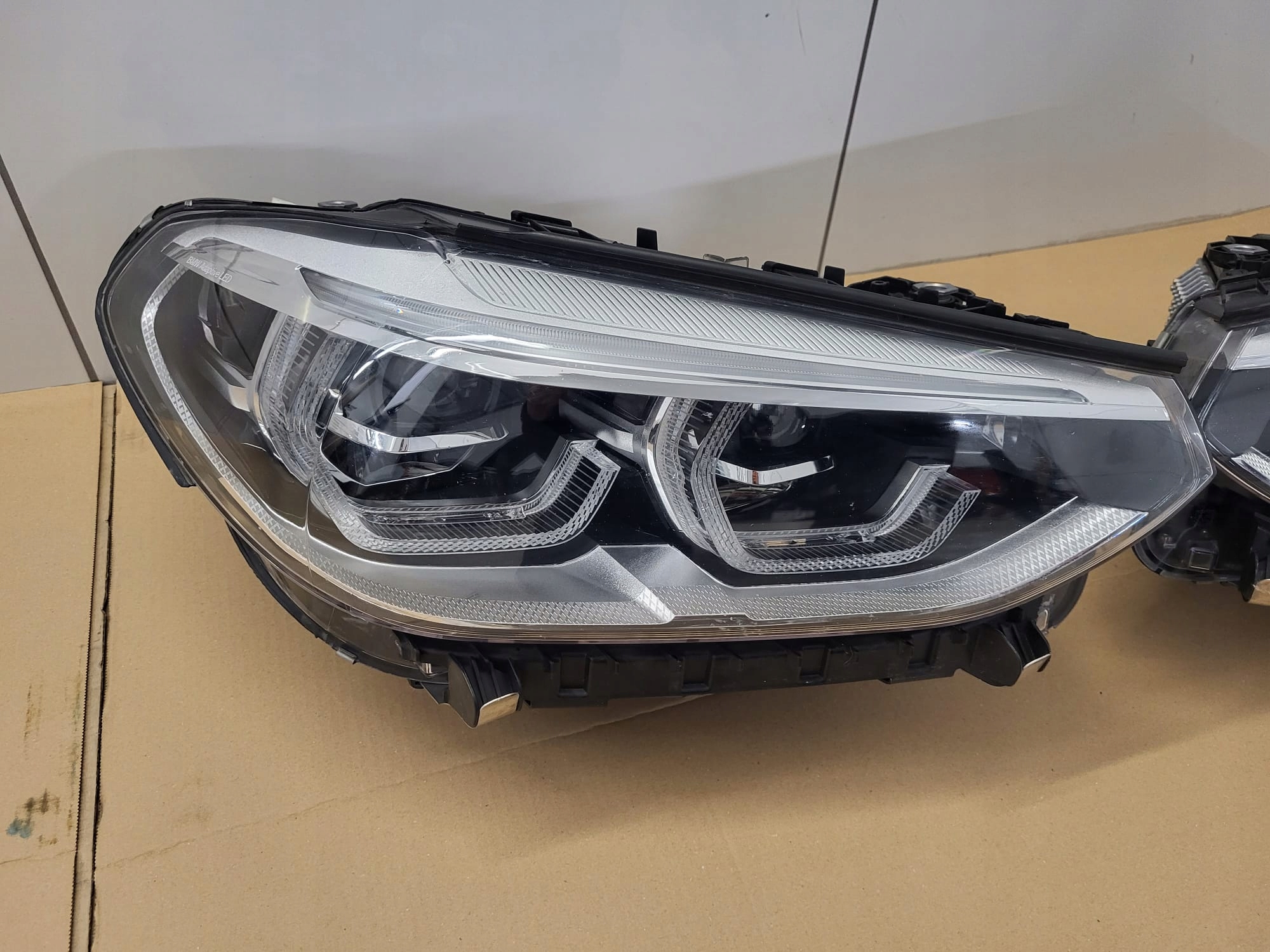 BMW OE 8739654 8739653 světlomety přední, Skladem v EU — foto 3 z 11