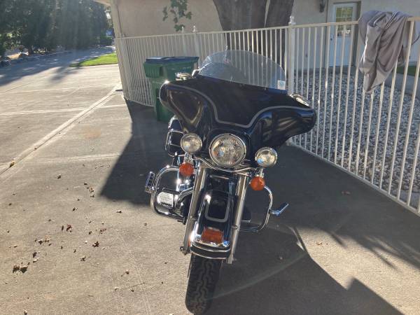2003 Harley-Davidson, dovoz USA — foto 2 z 4