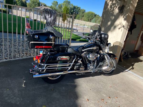 2003 Harley-Davidson, dovoz USA — foto 3 z 4