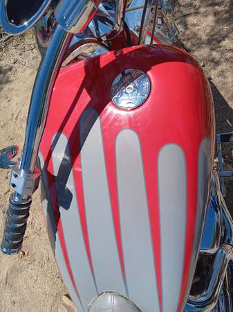 Awesome Paramount Custom, dovoz USA — foto 11 z 12