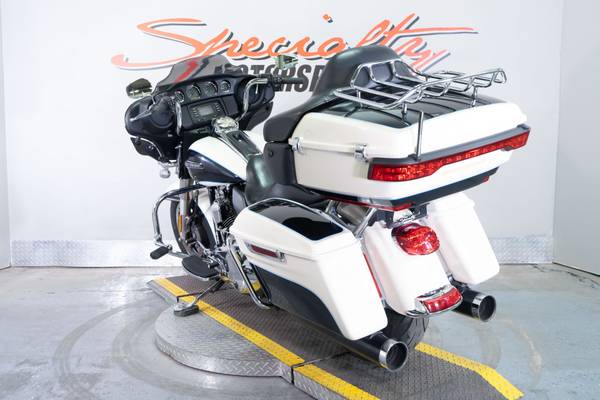 2014 Harley-Davidson, dovoz USA — foto 5 z 12