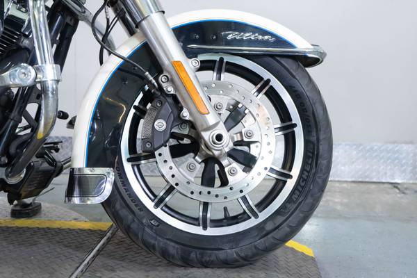 2014 Harley-Davidson, dovoz USA — foto 9 z 12
