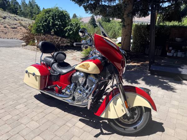 2015 Indian, dovoz USA — foto 3 z 6