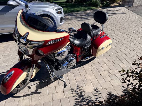 2015 Indian, dovoz USA — foto 4 z 6
