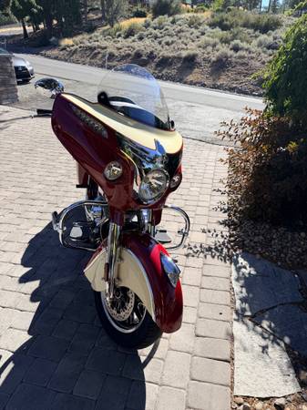 2015 Indian, dovoz USA — foto 6 z 6