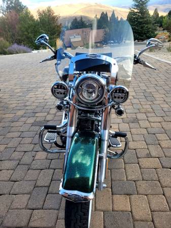 2014 Harley-Davidson, dovoz USA — foto 2 z 6