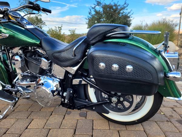 2014 Harley-Davidson, dovoz USA — foto 5 z 6