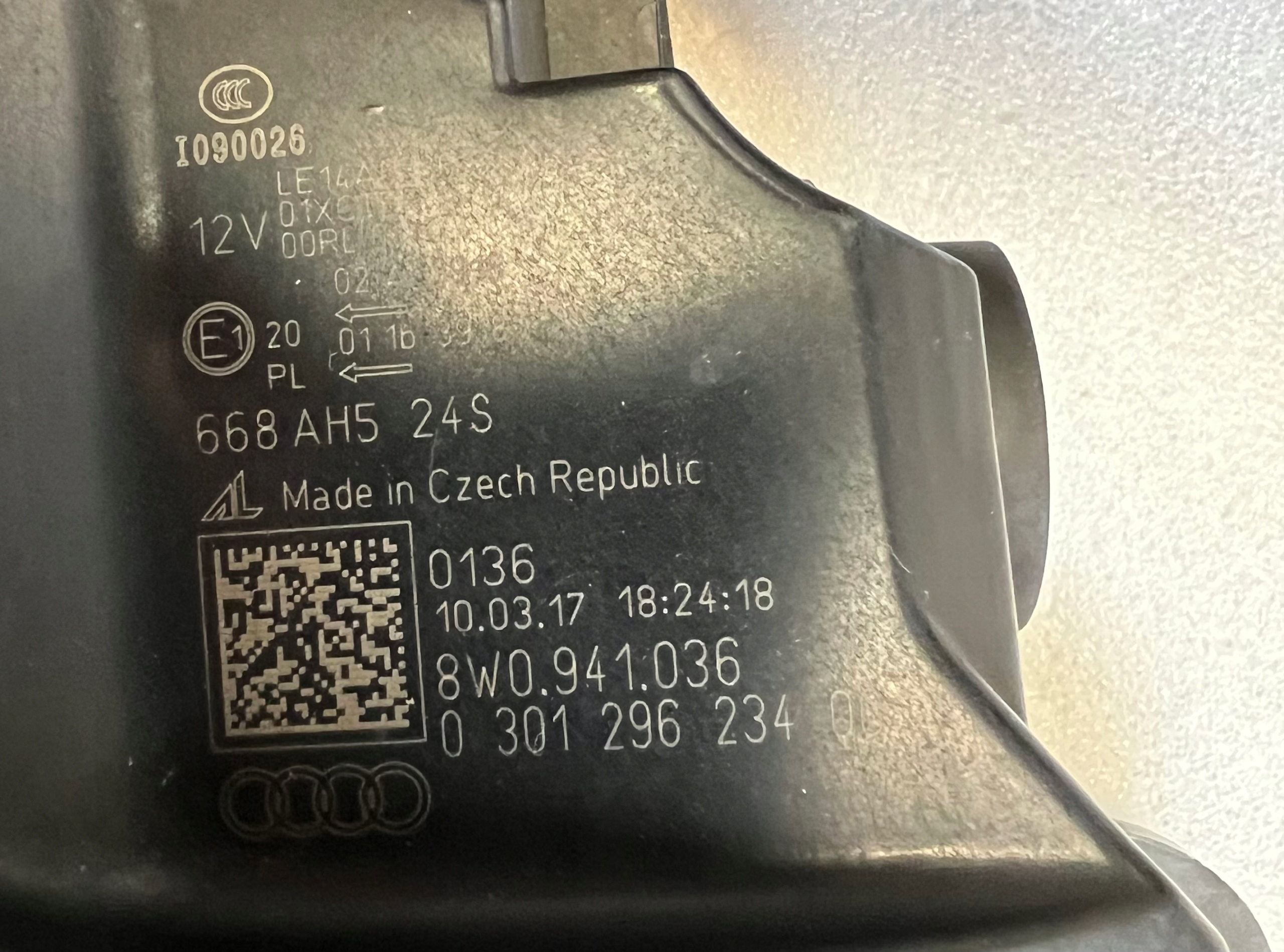 Audi A4 B9 FULL LED Matrix 8w0941035 8w0941036 Idealne, Skladem v EU — foto 4 z 6