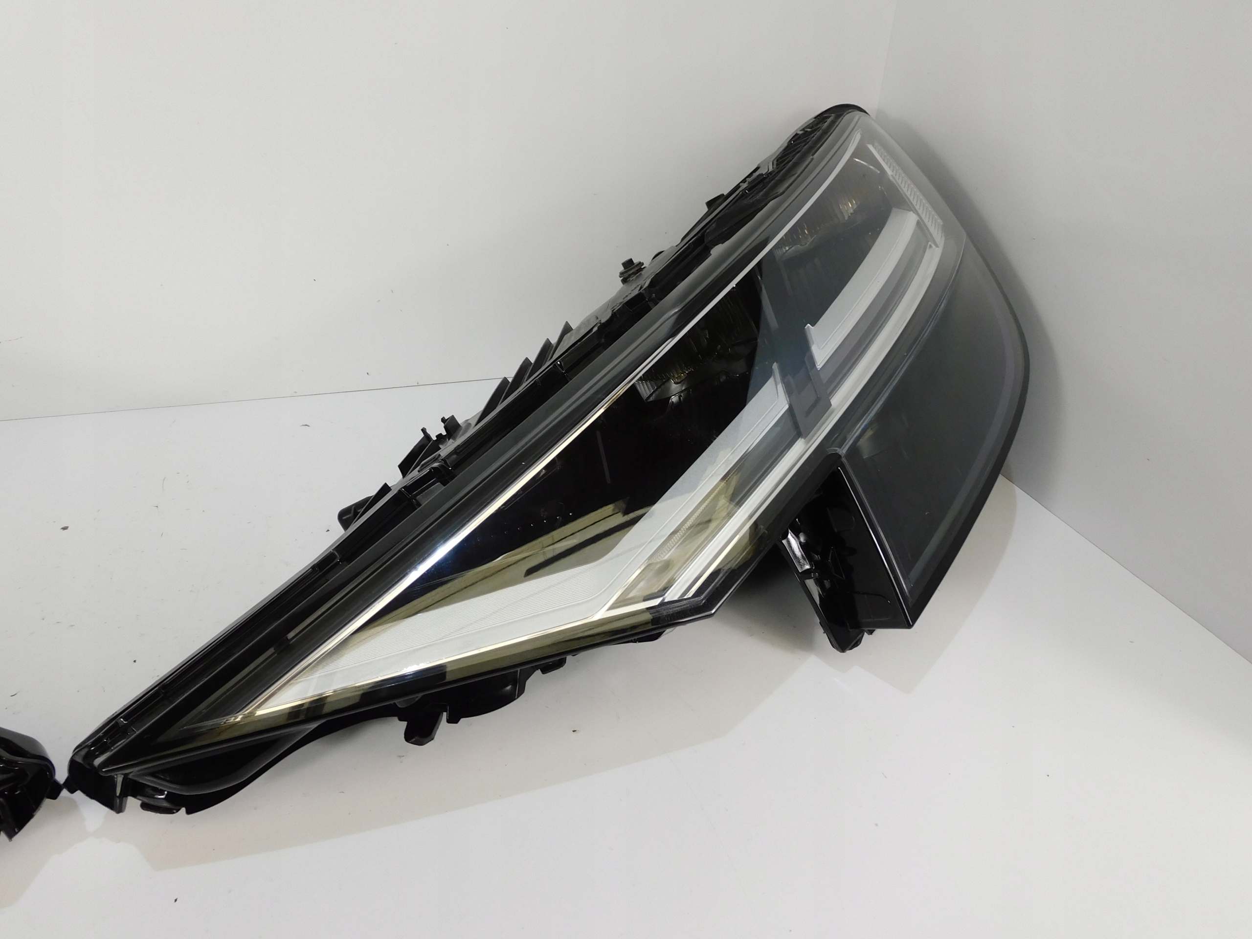 přední světlomet audi full led elektrická, dovoz Skladem v EU — foto 5 z 16