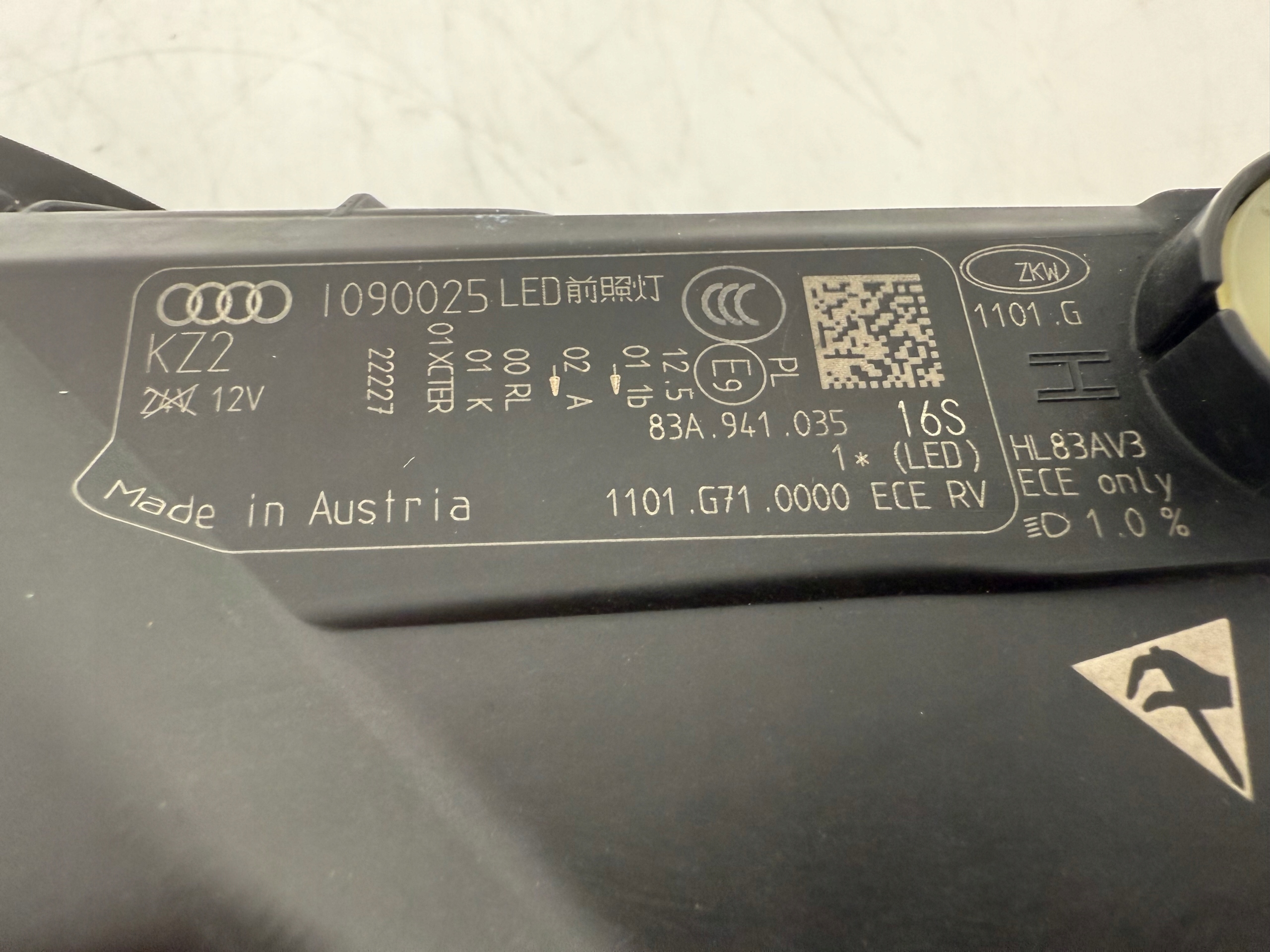 přední světlomet Audi OE levá + pravá Matrix do aut osobowych, dovoz Skladem v EU — foto 12 z 12