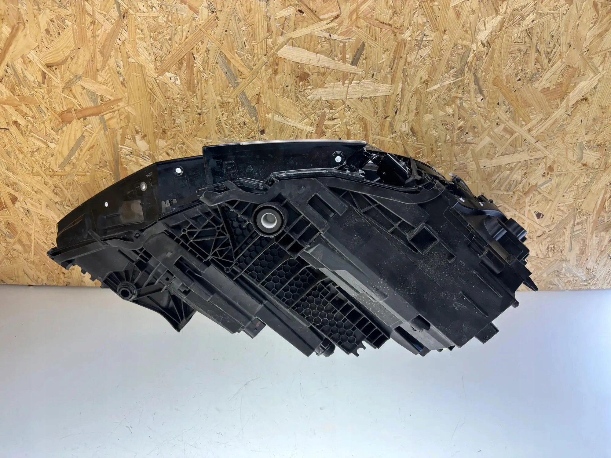 přední světlomet Audi OE Full LED Matrix komplet levý i pravý, Skladem v EU — foto 15 z 16