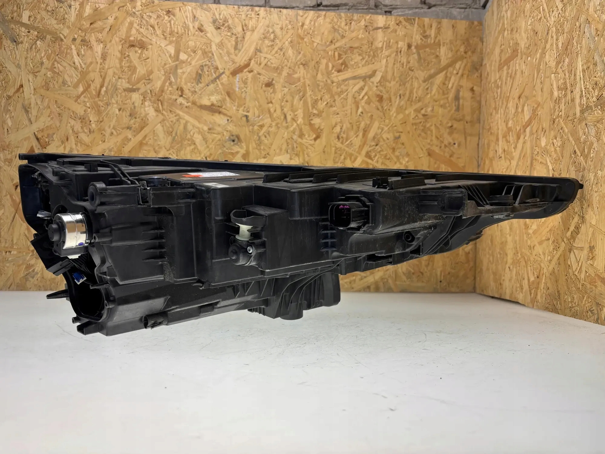 přední světlomet Audi OE Full LED Matrix komplet levý i pravý, Skladem v EU — foto 4 z 16