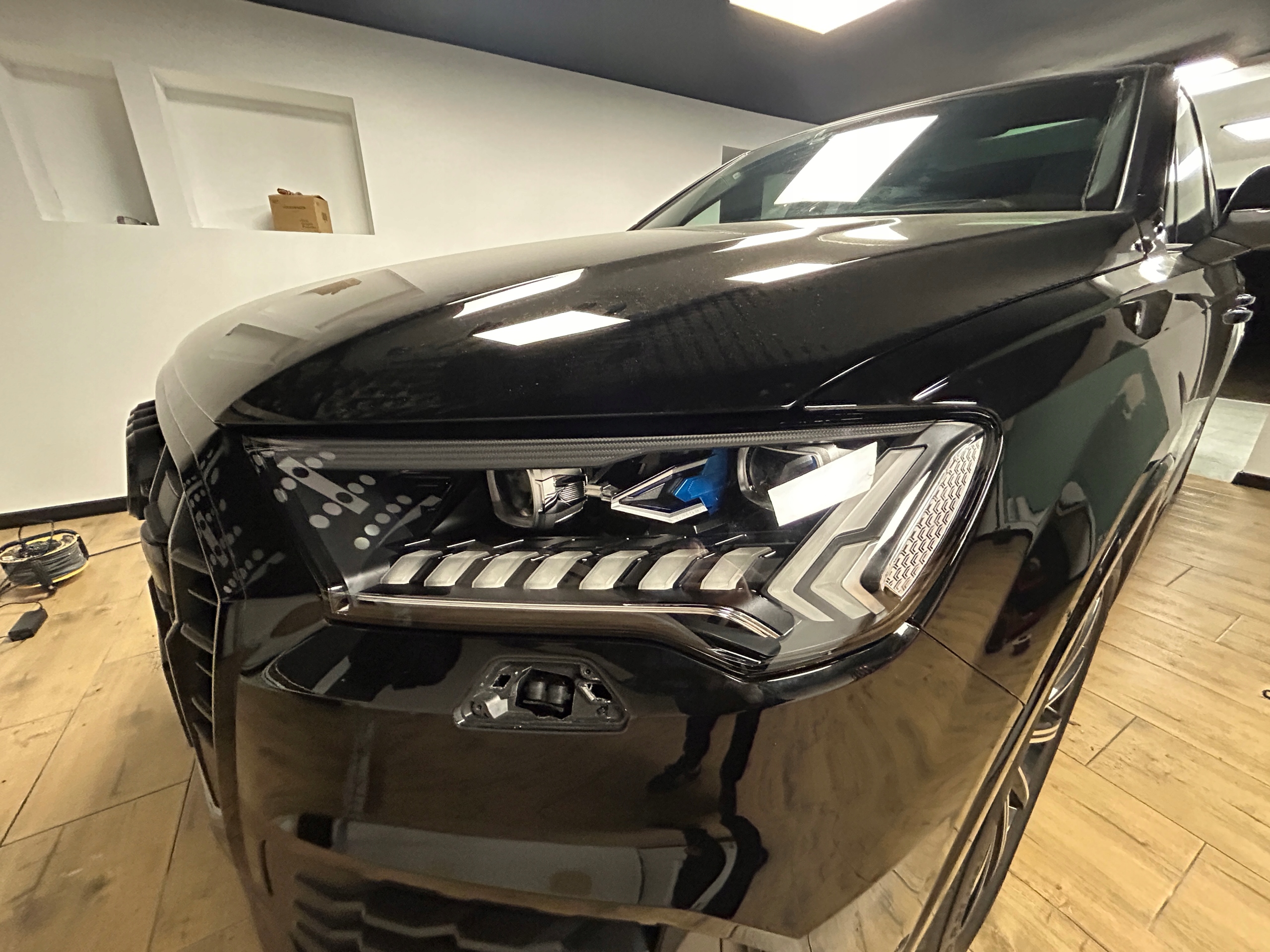 Audi A6 A7 Q7 Q8 světlomety Matrix Montaz, dovoz Skladem v EU — foto 3 z 3