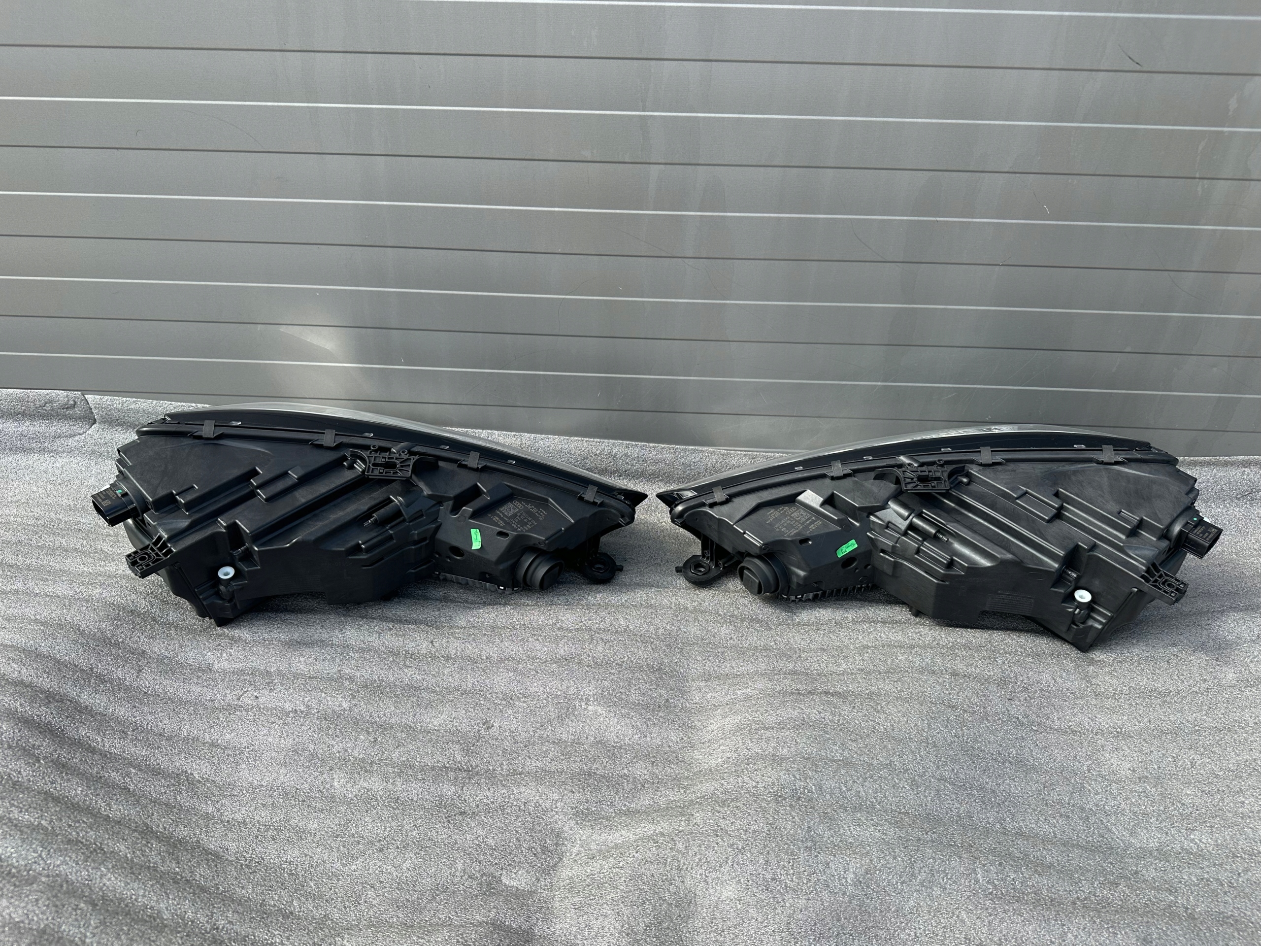 přední světlomet Audi LED elektrická regulace komplet levý i pravý, Skladem v EU — foto 3 z 5