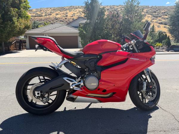 Ducati, červená, dovoz USA — foto 7 z 8
