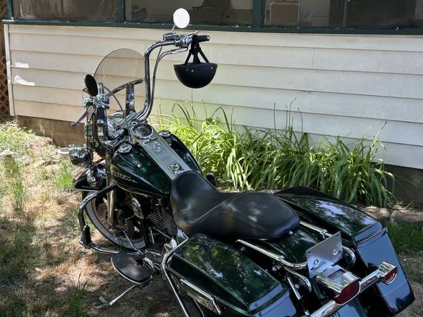 1998 Harley-Davidson, dovoz USA — foto 2 z 4