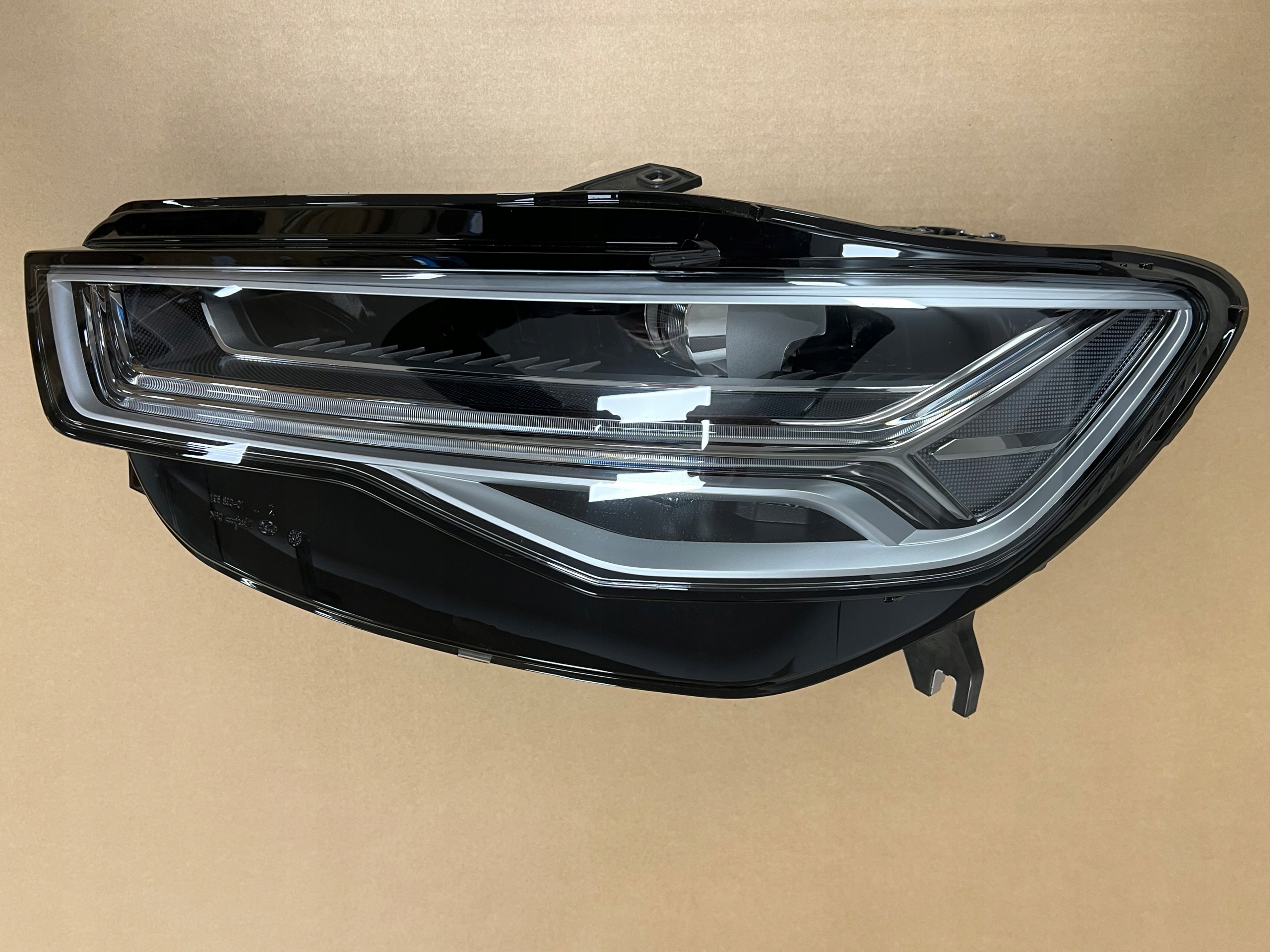 přední světlomet Audi LED levá evropská z regulace 4G0941035, dovoz Skladem v EU — foto 6 z 6