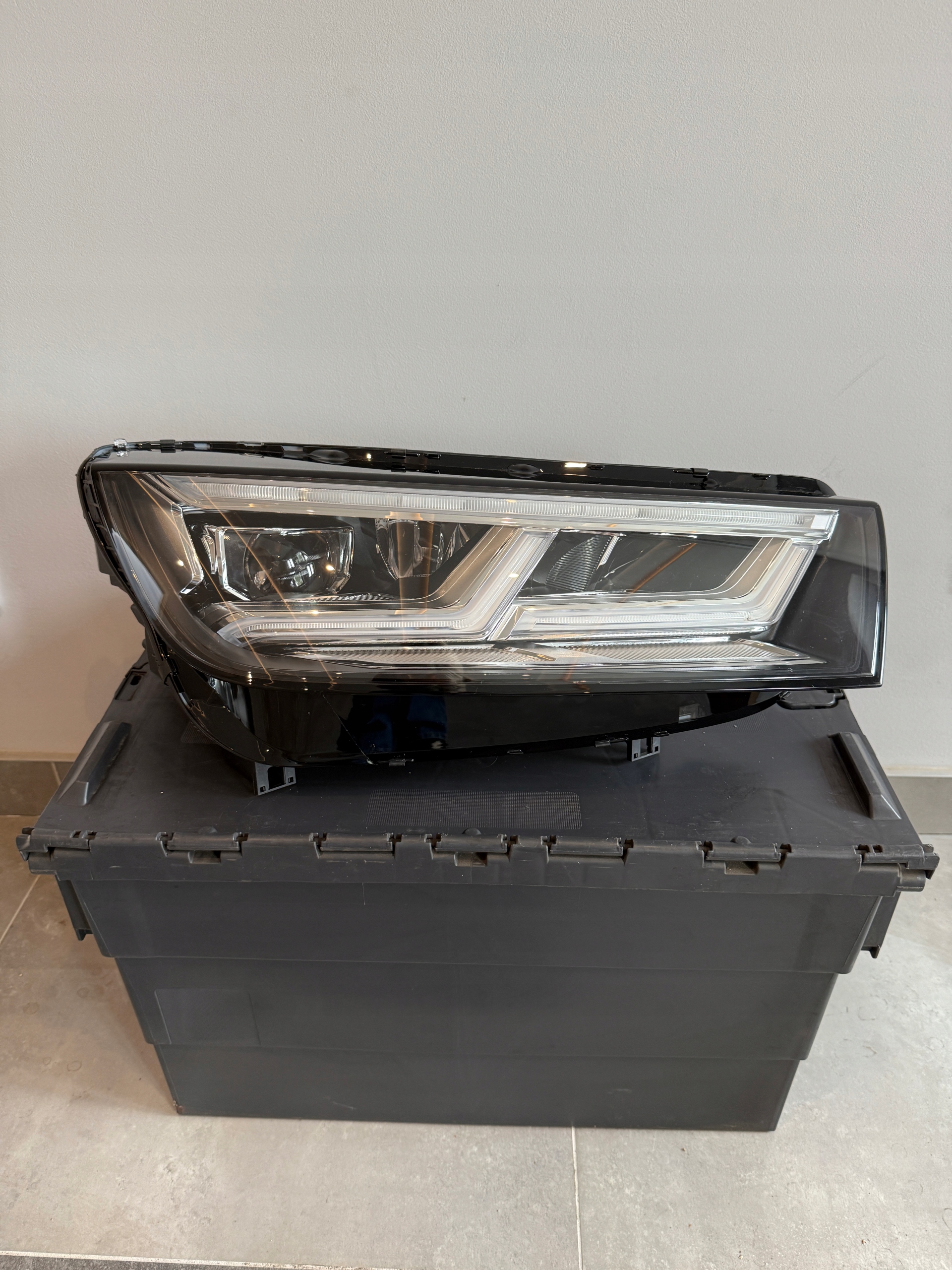 Audi Q5 FULL LED nová originál světlomet 80a941034, dovoz Skladem v EU — foto 4 z 8
