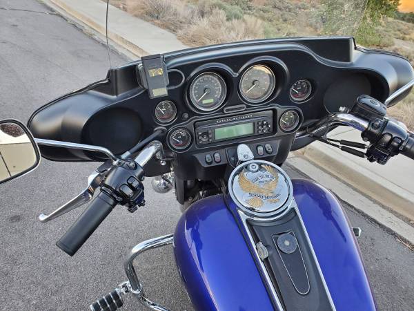 2007 Harley-Davidson, dovoz USA — foto 4 z 5