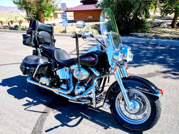 Harley-Davidson, stříbrná, dovoz USA — foto 2 z 10