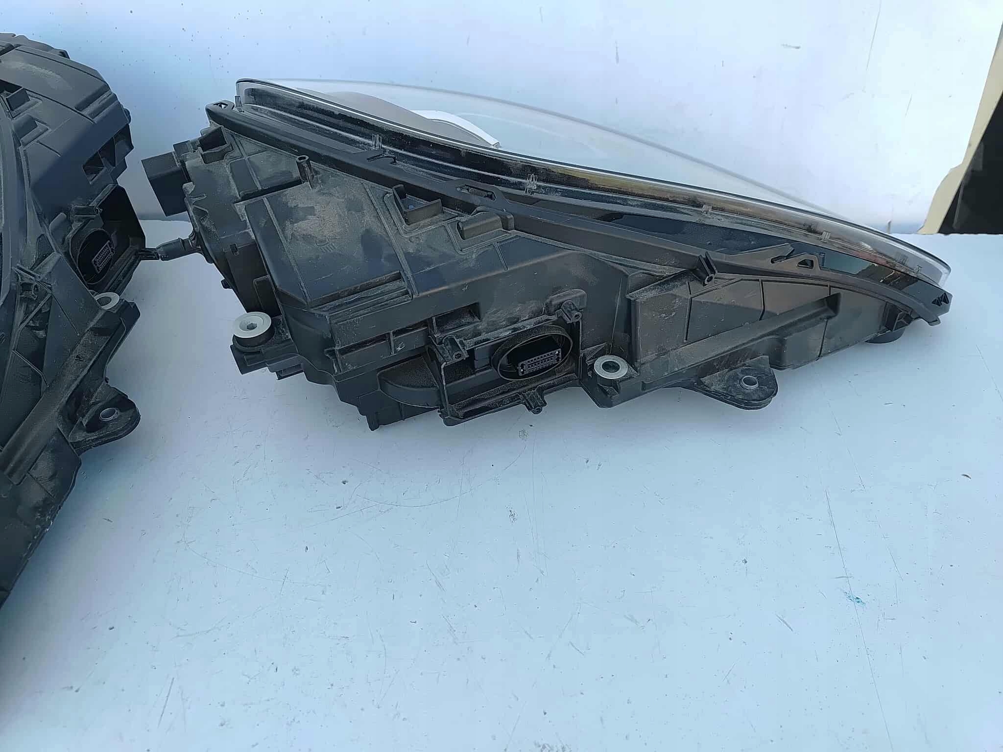 Porsche Macan 95b Lift levý světlomet pravá přední Matrix 5973, dovoz Skladem v EU — foto 11 z 16