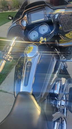 2015 Harley-Davidson, dovoz USA — foto 6 z 9