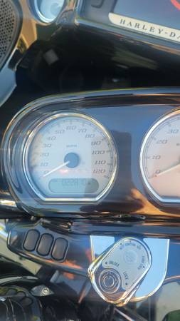 2015 Harley-Davidson, dovoz USA — foto 8 z 9