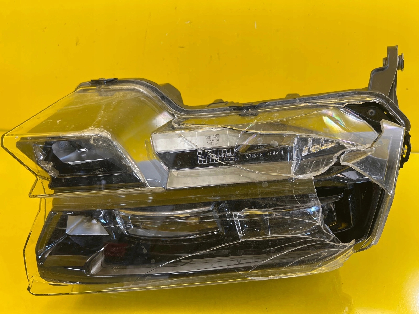 světlomet levá přední Ferarri F175 Purosangue poškozený L633389, Skladem v EU — foto 2 z 10
