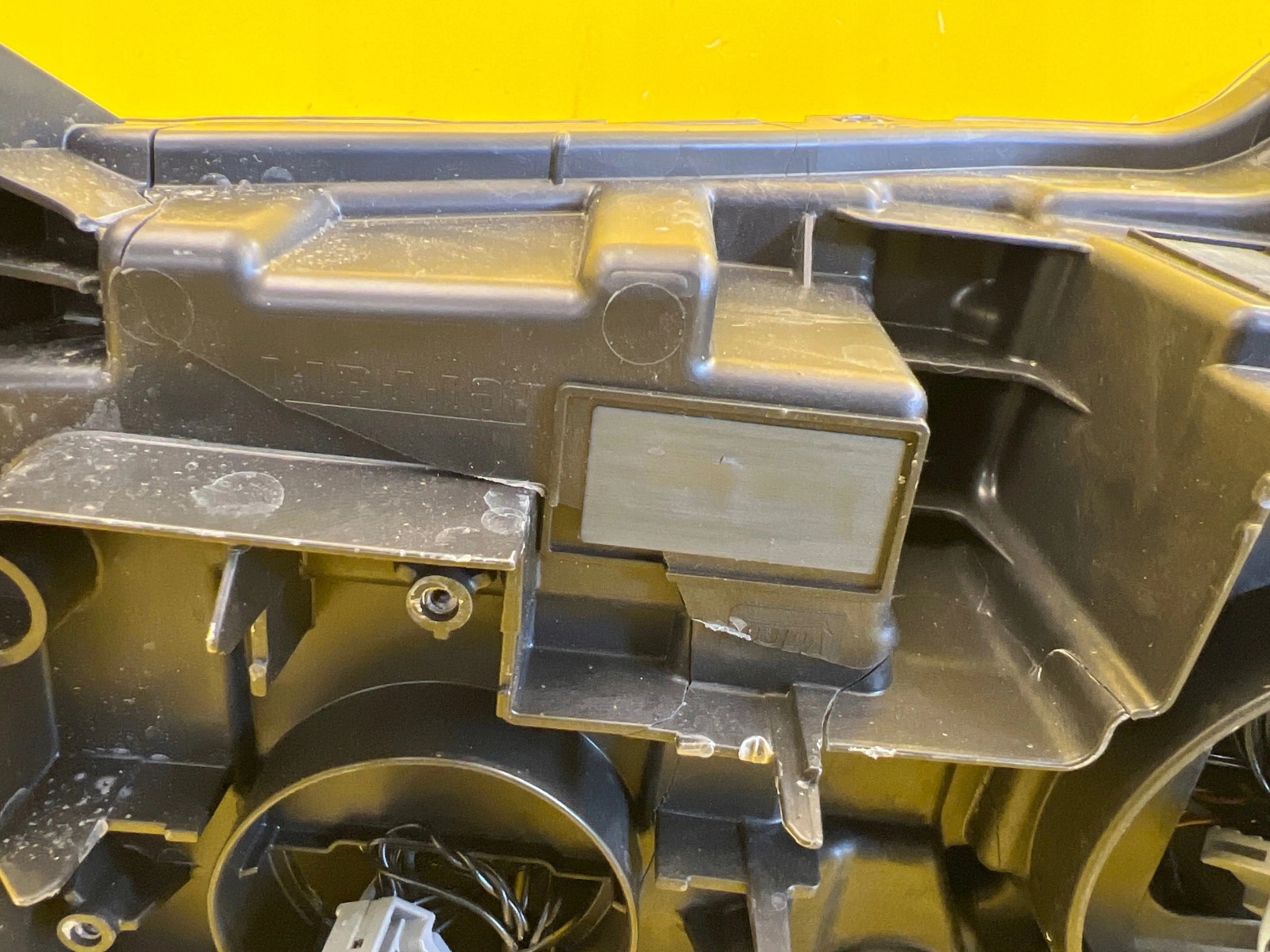světlomet levá přední Ferarri F175 Purosangue poškozený L633389, Skladem v EU — foto 8 z 10