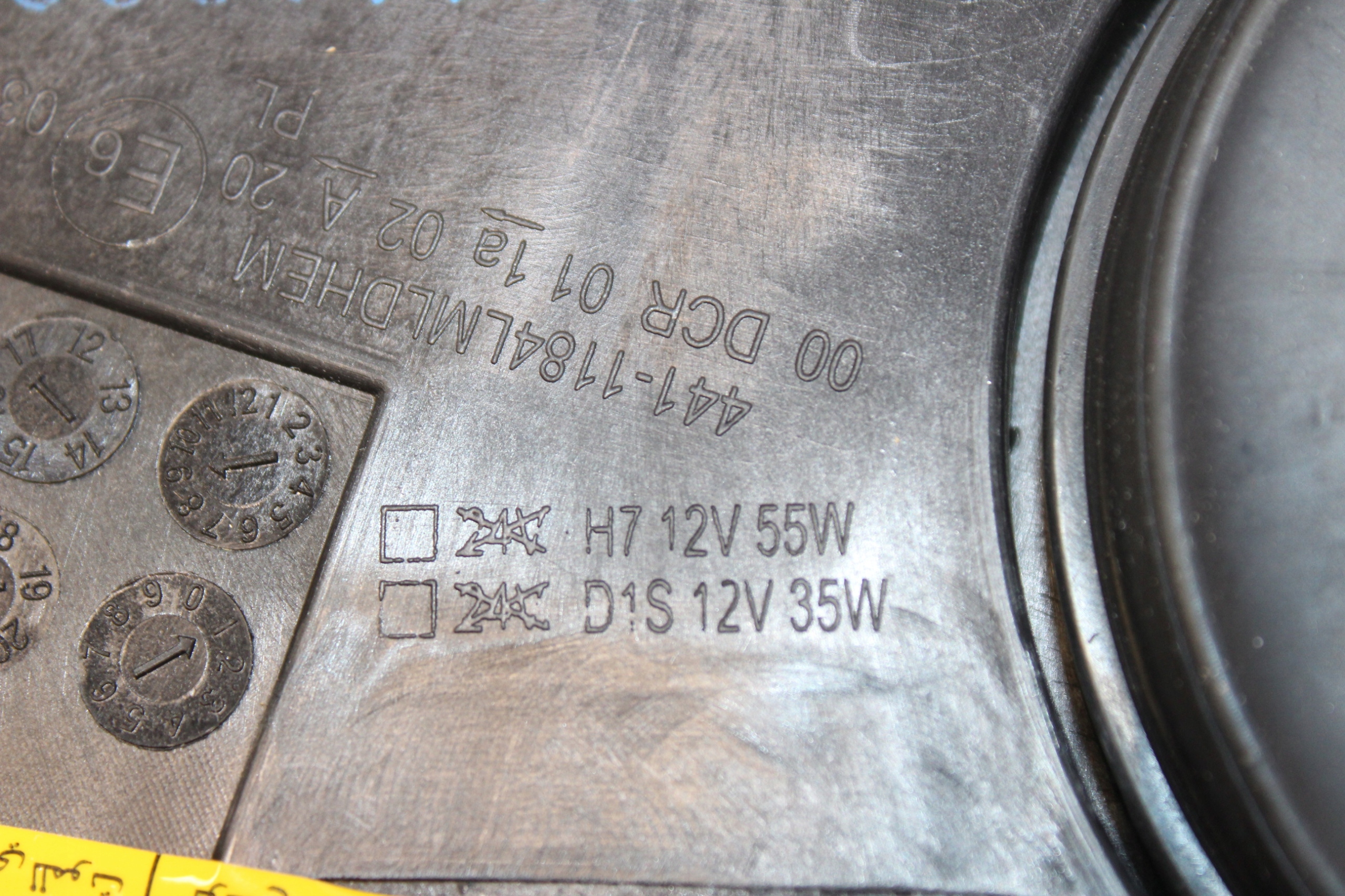 světlomet L (D1S/H7/PY21W/W5W, elektryczny, z silnikiem) sedí na: VW, dovoz Skladem v EU — foto 13 z 14