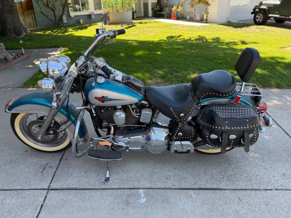 1995 Harley-Davidson, dovoz USA — foto 3 z 5