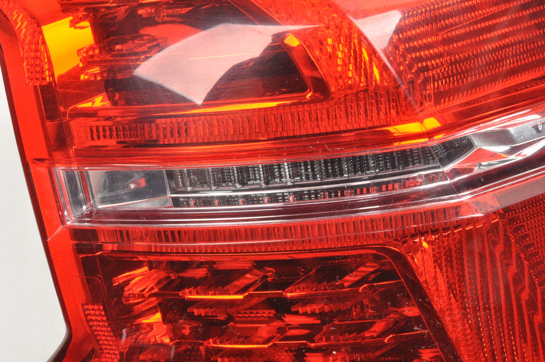 světlomet zadní Volvo LED dedykowana pravá europejska z zarówkami, dovoz Skladem v EU — foto 7 z 10