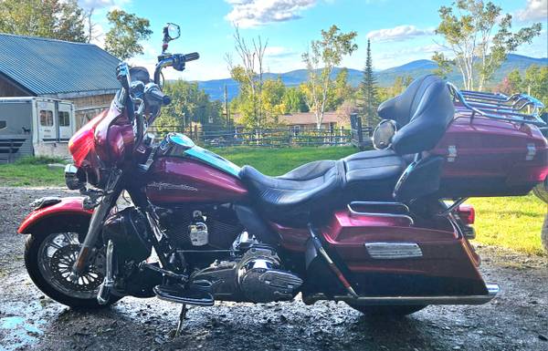 2009 Harley-Davidson, dovoz USA — foto 2 z 4