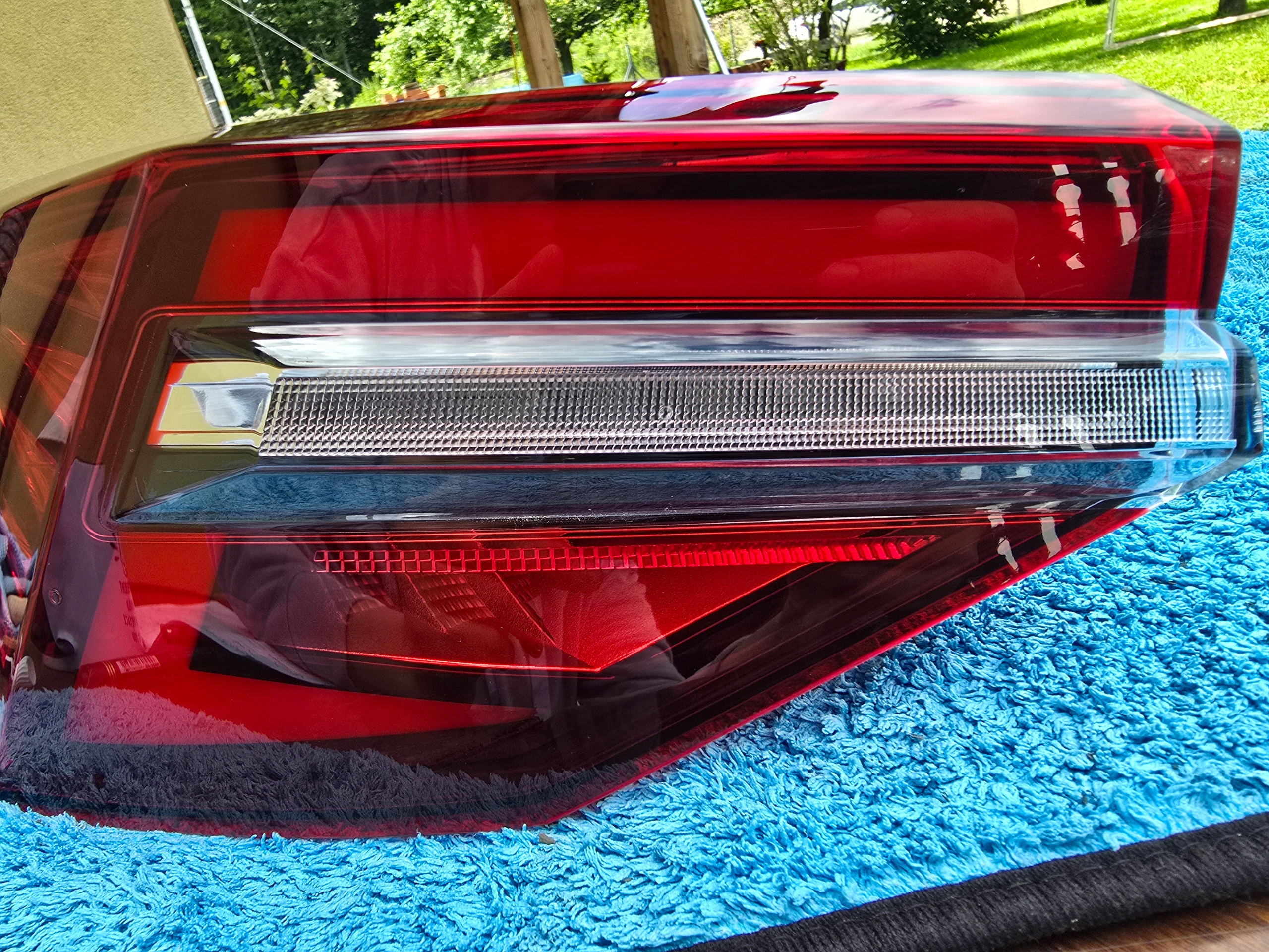 Skoda Karoq facelift světlomet levá zadní 57a945207c, Skladem v EU — foto 2 z 7