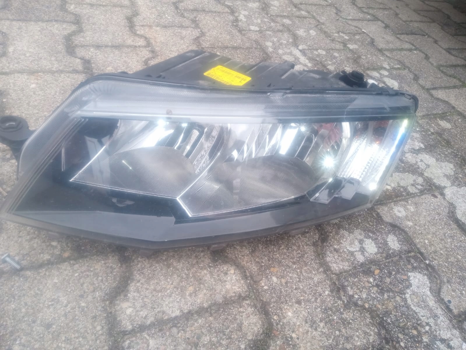 Skoda Octavia 3 Iii světlomet levá Zwykla originál, Skladem v EU — foto 3 z 3