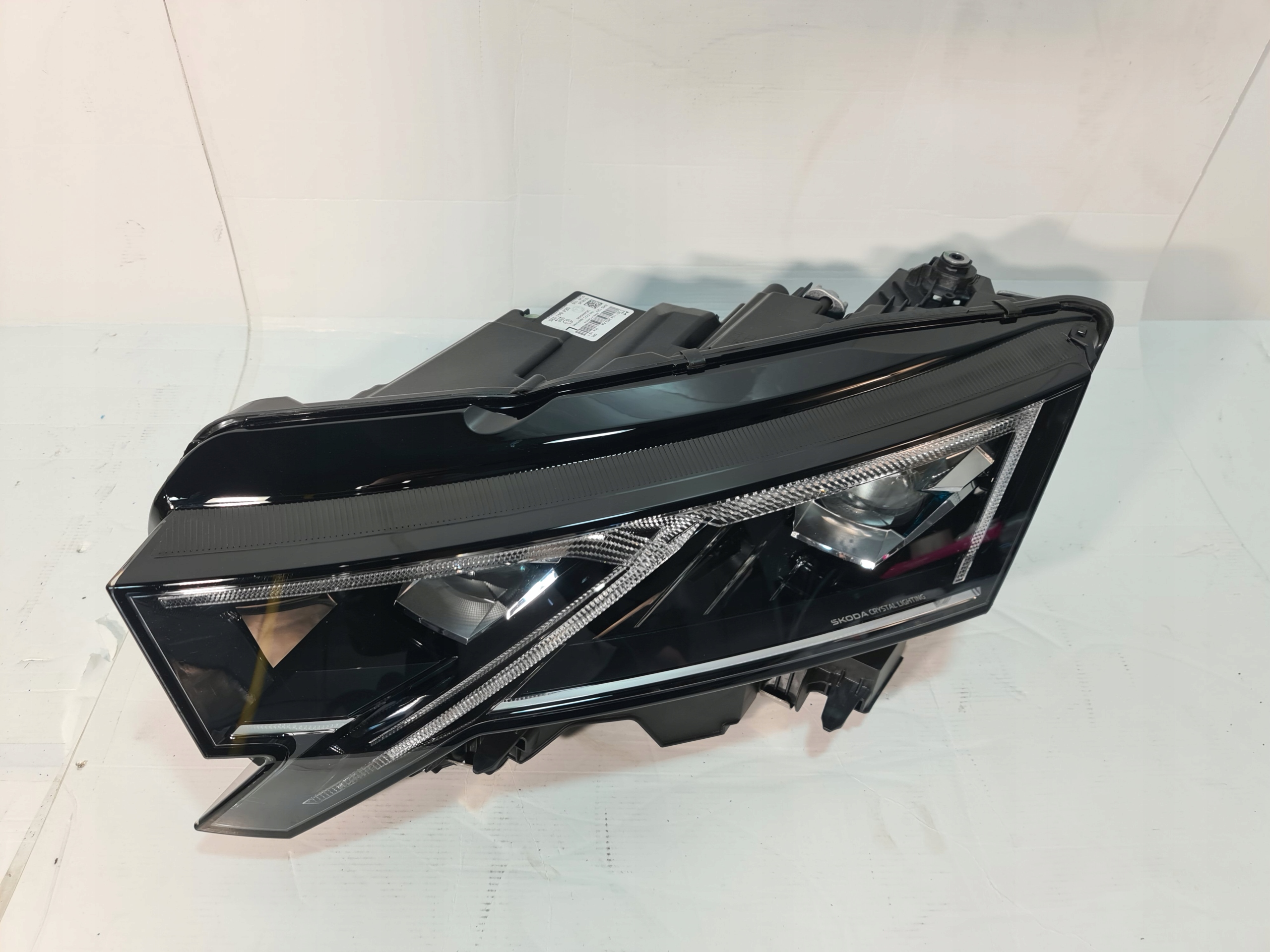 světlomet přední levá Skoda Octavia Iv 4 FULL LED Lift 5e4941035, dovoz Skladem v EU — foto 2 z 15