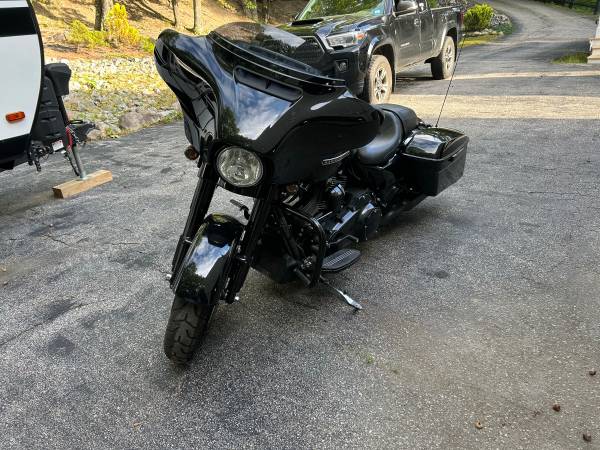 2018 Harley-Davidson, dovoz USA — foto 3 z 5