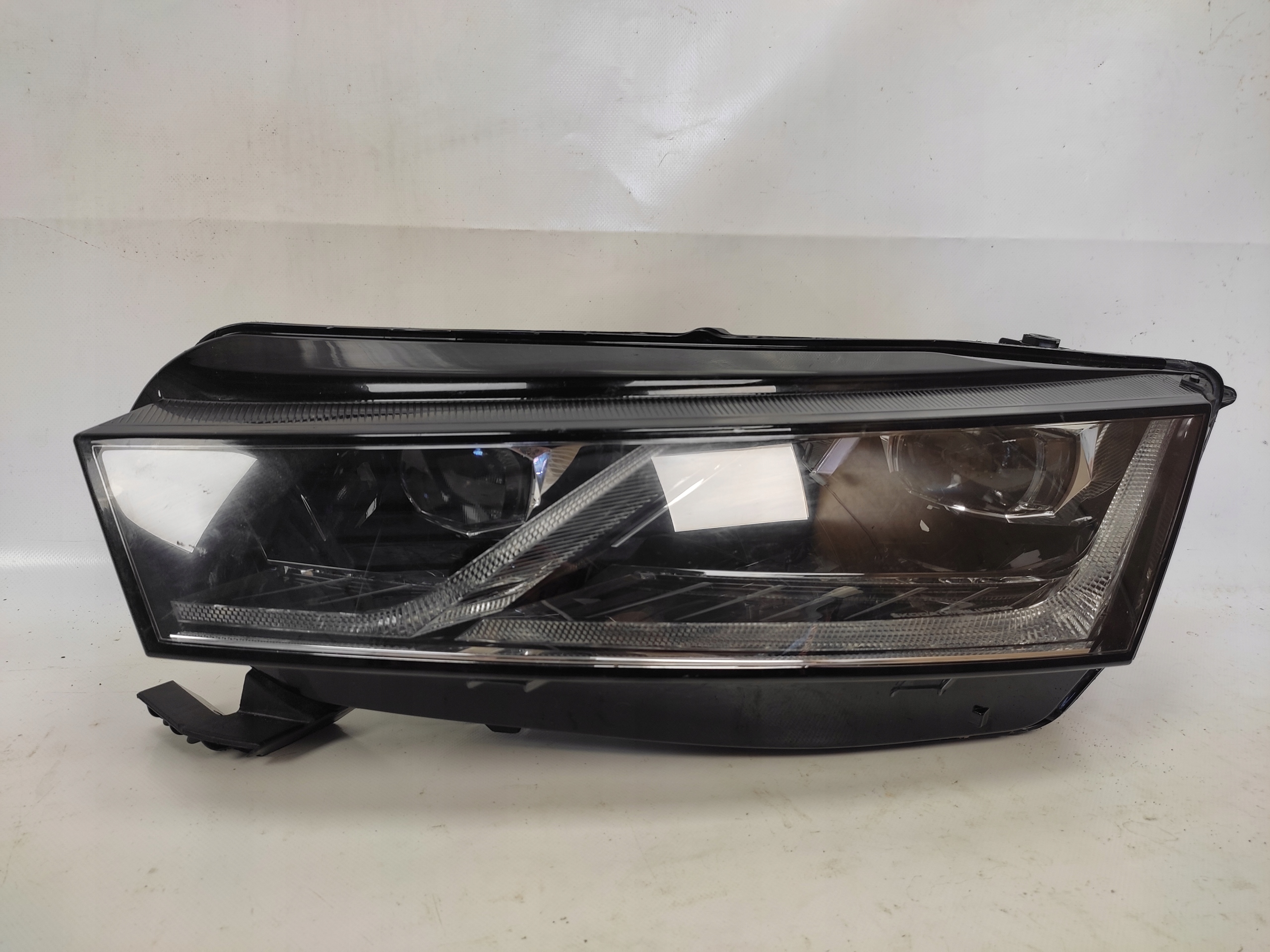 Skoda OE 5E4941015A led světlomet, dovoz Skladem v EU — foto 2 z 13