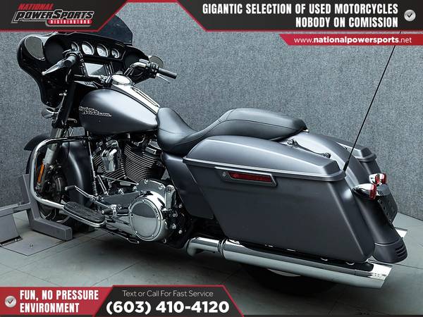 2017 Harley-Davidson, dovoz USA — foto 2 z 12